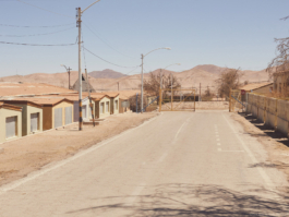 Wohnbebauungen in der verlassenenen Wüstensiedlung, Chuquicamata, Chile, Foto: © Thorsten Klapsch