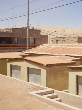 Wohnbebauungen in der verlassenenen Wüstensiedlung, Chuquicamata, Chile, Foto: © Thorsten Klapsch