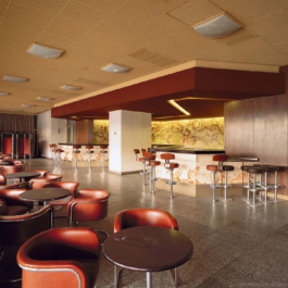 Espressobar, Palast der Republik, Berlin, 1993