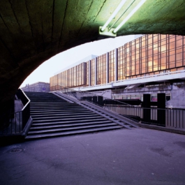 Aussenansicht, Palast der Republik, Berlin, 1993